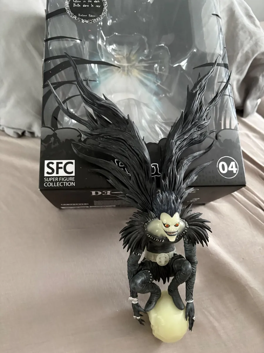 Death note ryuk figure collectable - Image 1