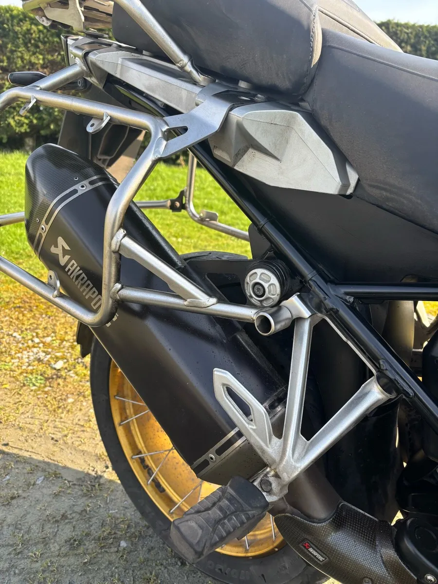BMW R1250GSA TRIPLE BLACK - Image 3