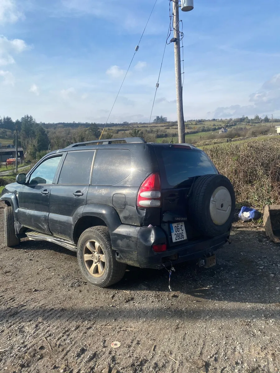 Toyota Land Cruiser 2006 - Image 2
