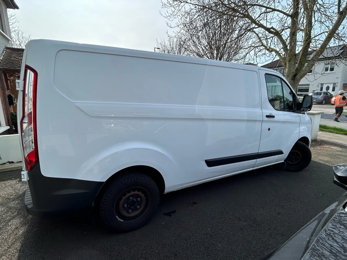 Ford Transit Custom - Image 4