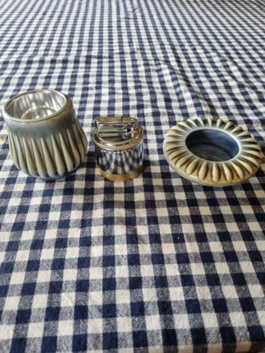 Vintage Irish Porcelain Colibri Smoking set - Image 4