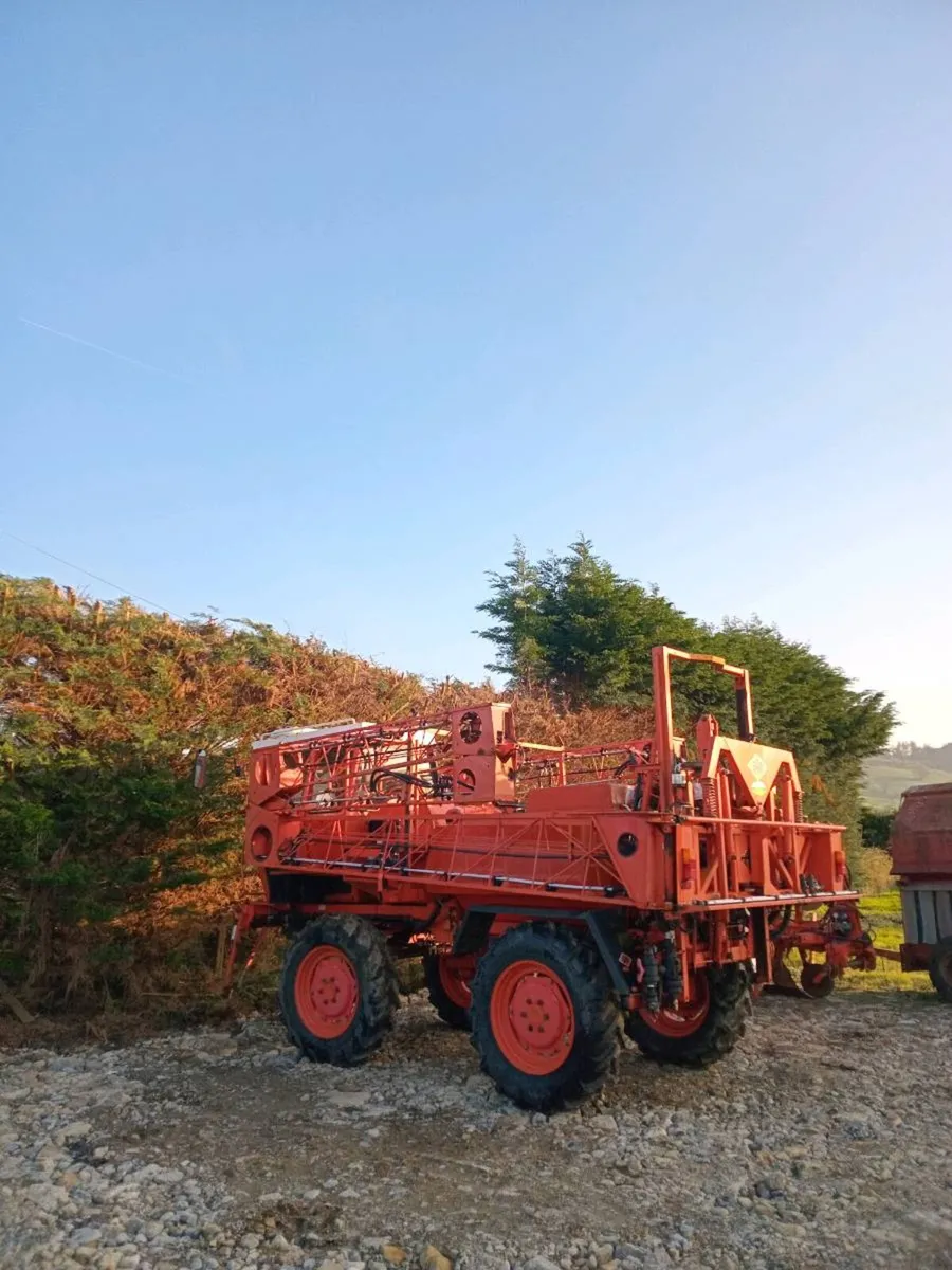 Sam Sands sprayer "Trade Inn's Taken" - Image 3