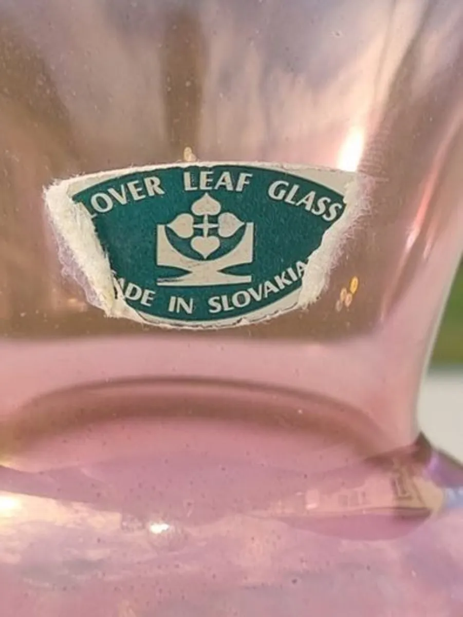 Vintage CLOVER LEAF GLASS vase from Slovakia - Image 2