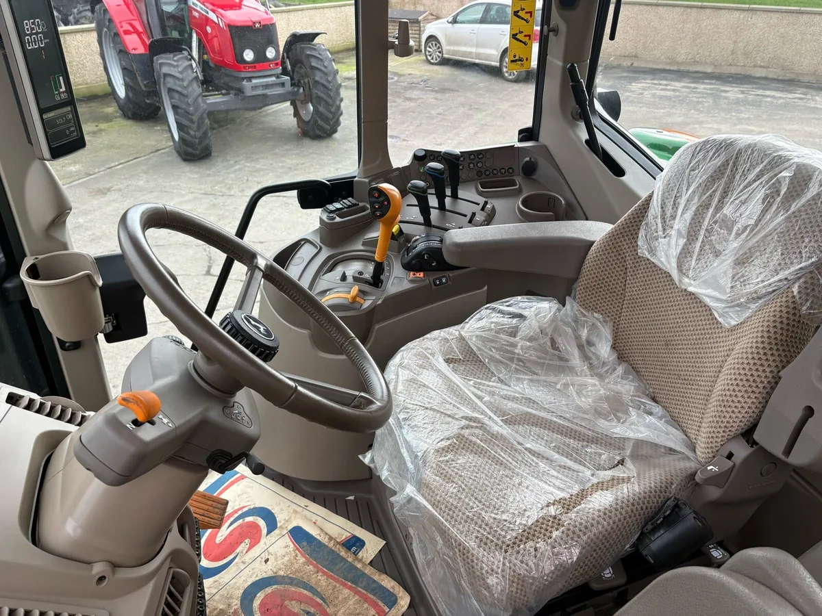 John Deere 6120M - Image 4