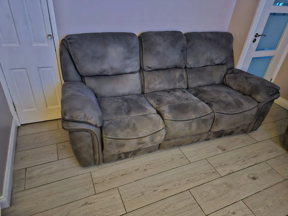 Reclining Sofa 3 & 2 seater - Image 3