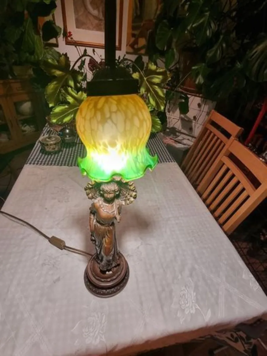 Vintage large woman statue lamp - Image 4