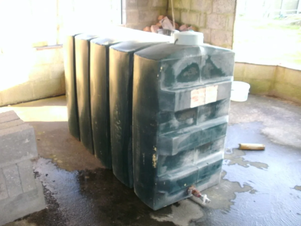 Oil tank , and black IBC tank - Image 2