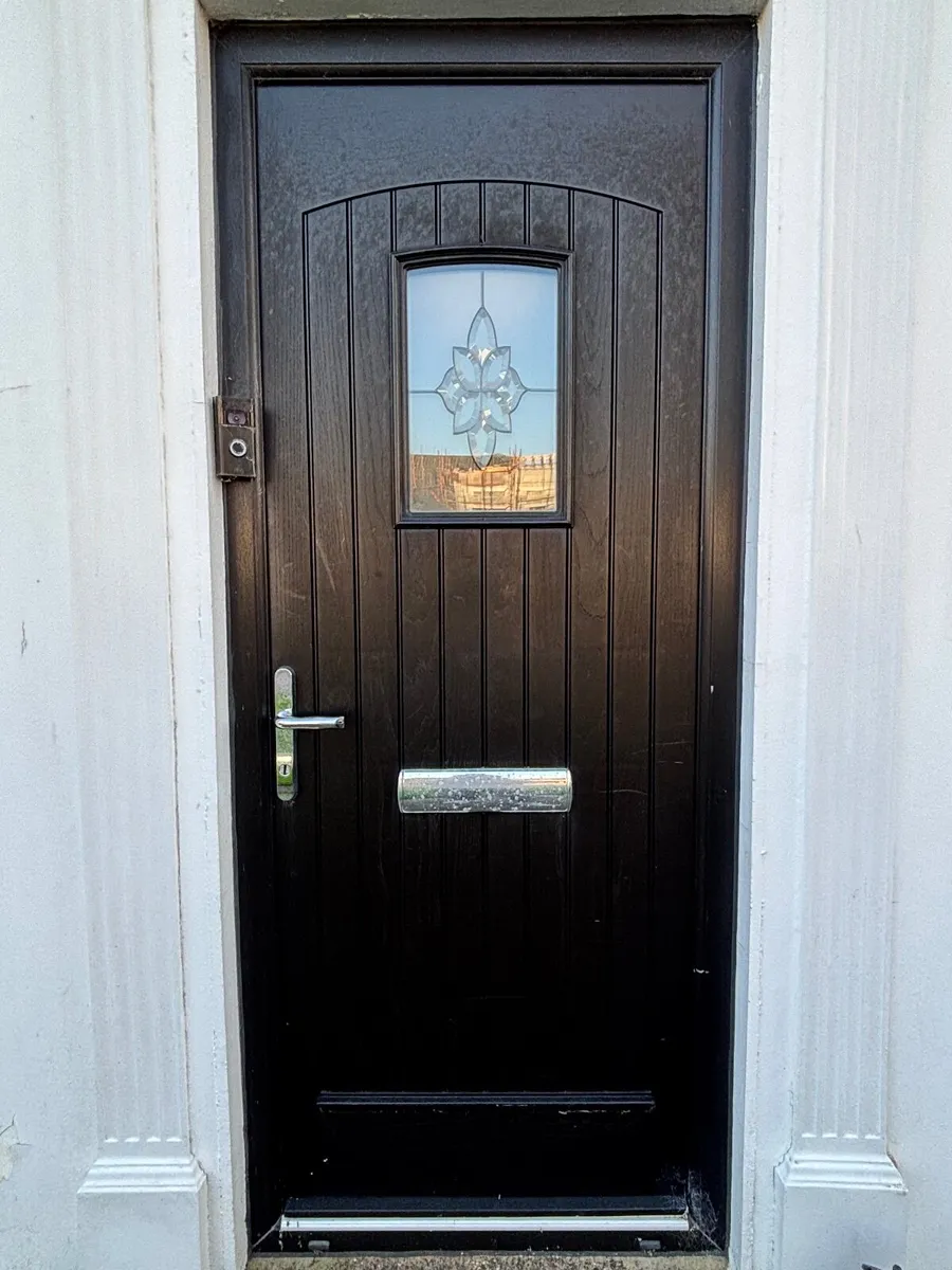 House doors, windows, rads & ensuite - Image 1