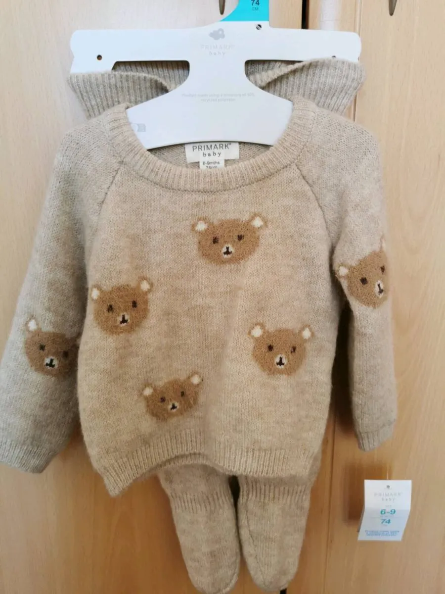 Baby sweater & pants - Image 1