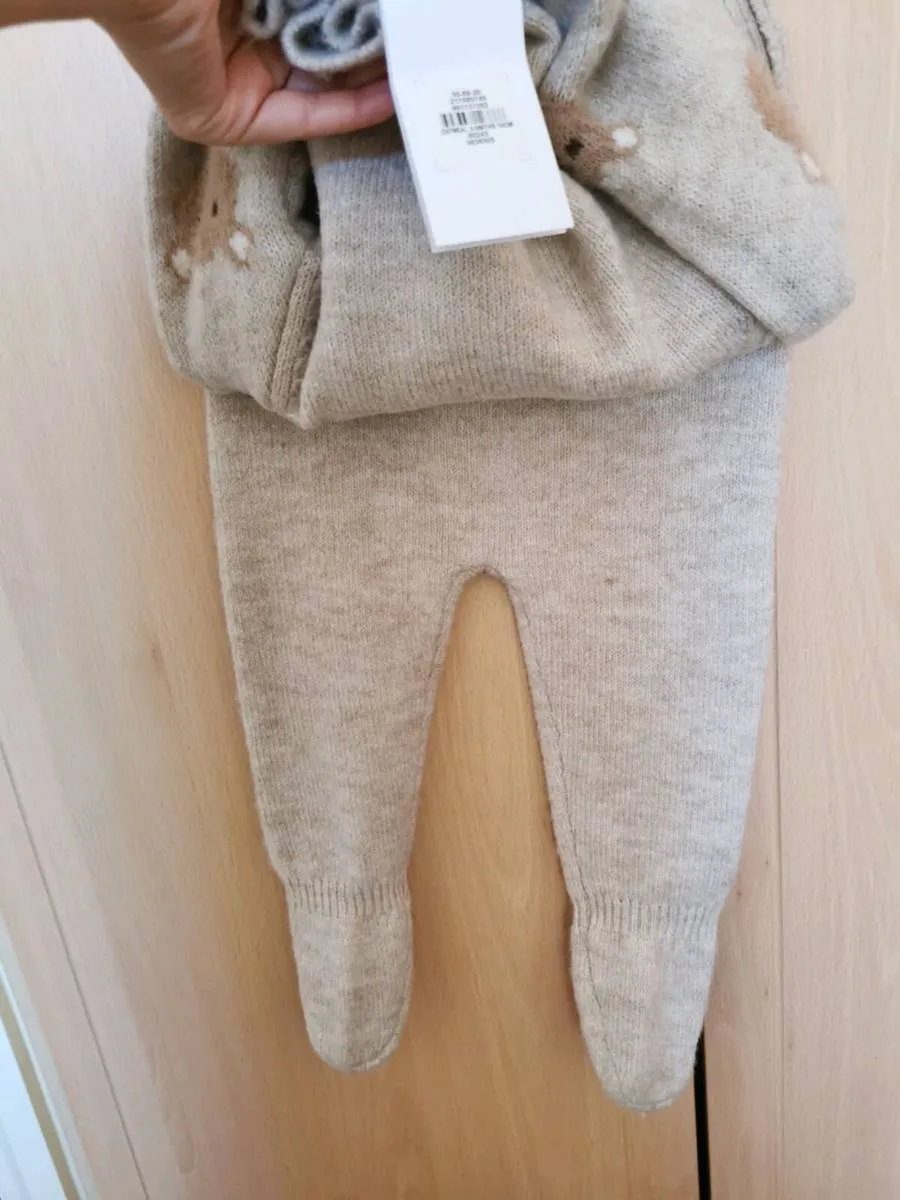 Baby sweater & pants - Image 2