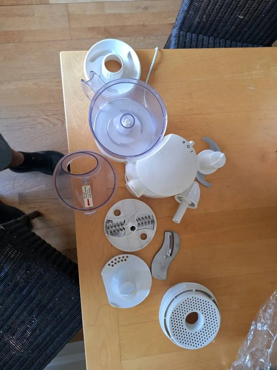 Food processor - Image 2