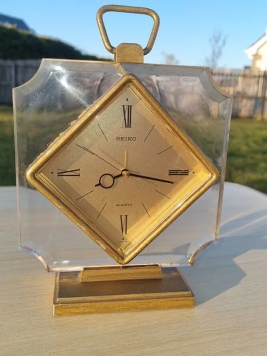 Seiko Quartz Alarm Shelf Desk Clock - Image 1