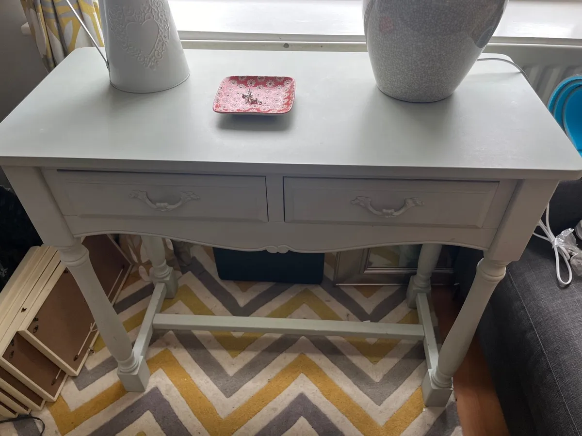 Console Table - Image 2