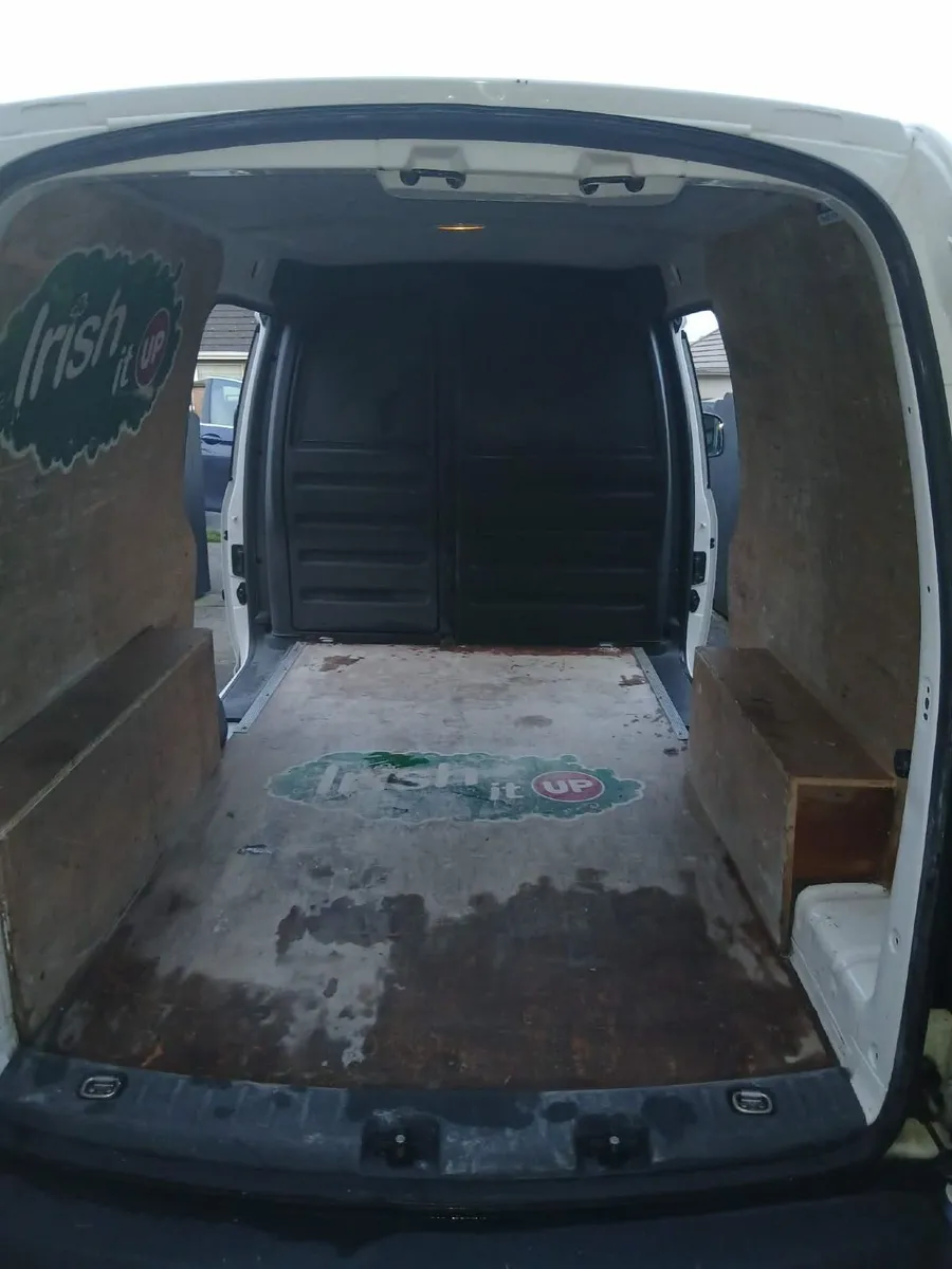 Volkswagen Caddy maxi 2012 - Image 2