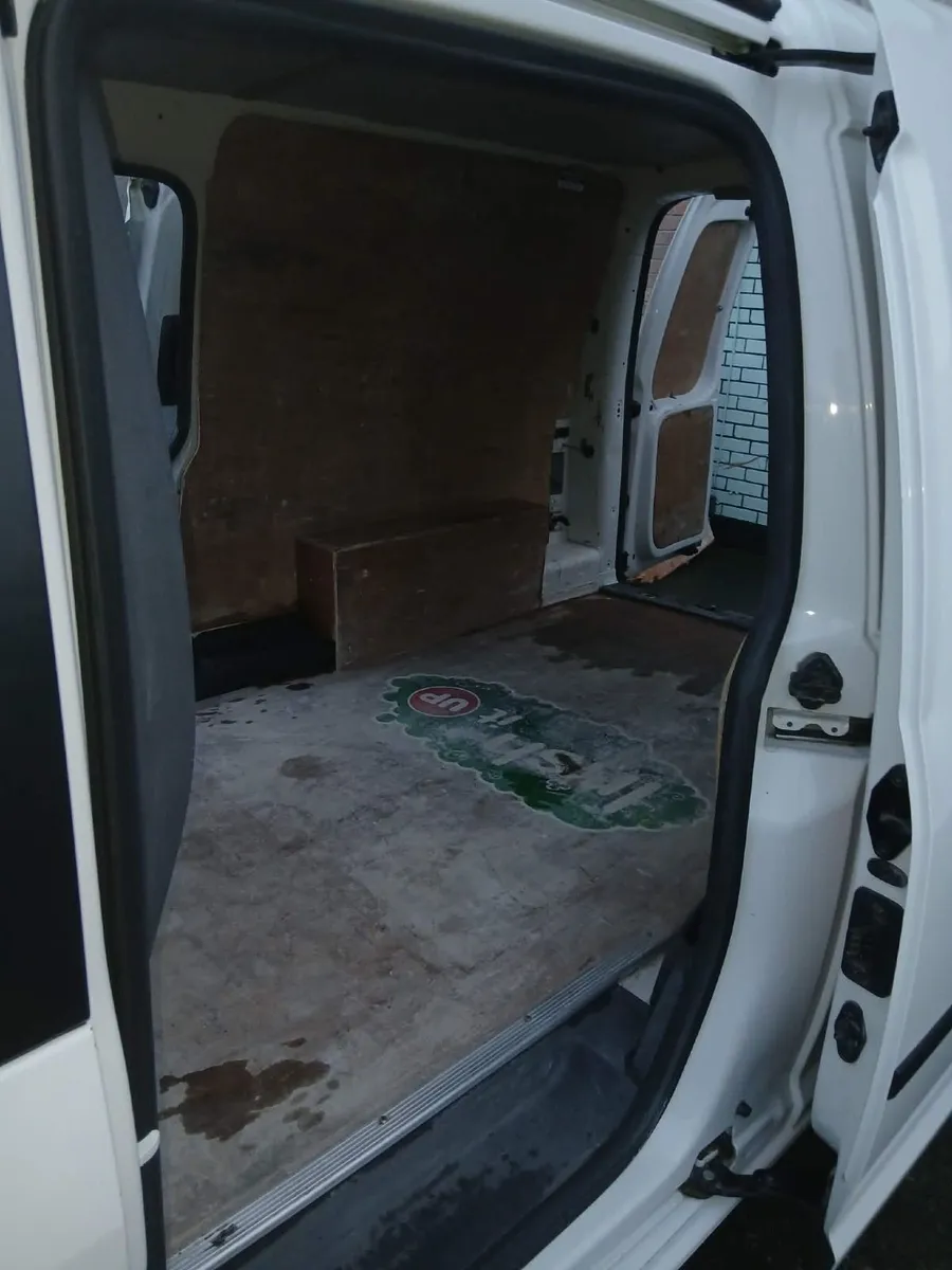 Volkswagen Caddy maxi 2012 - Image 3