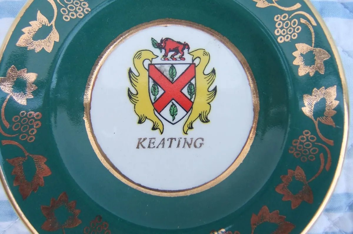 Keating Family Crest Arklow Pottery - Image 3