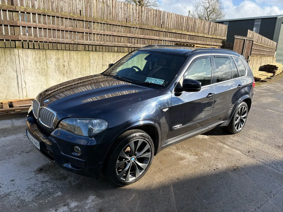 BMW X5 crew cab - Image 1