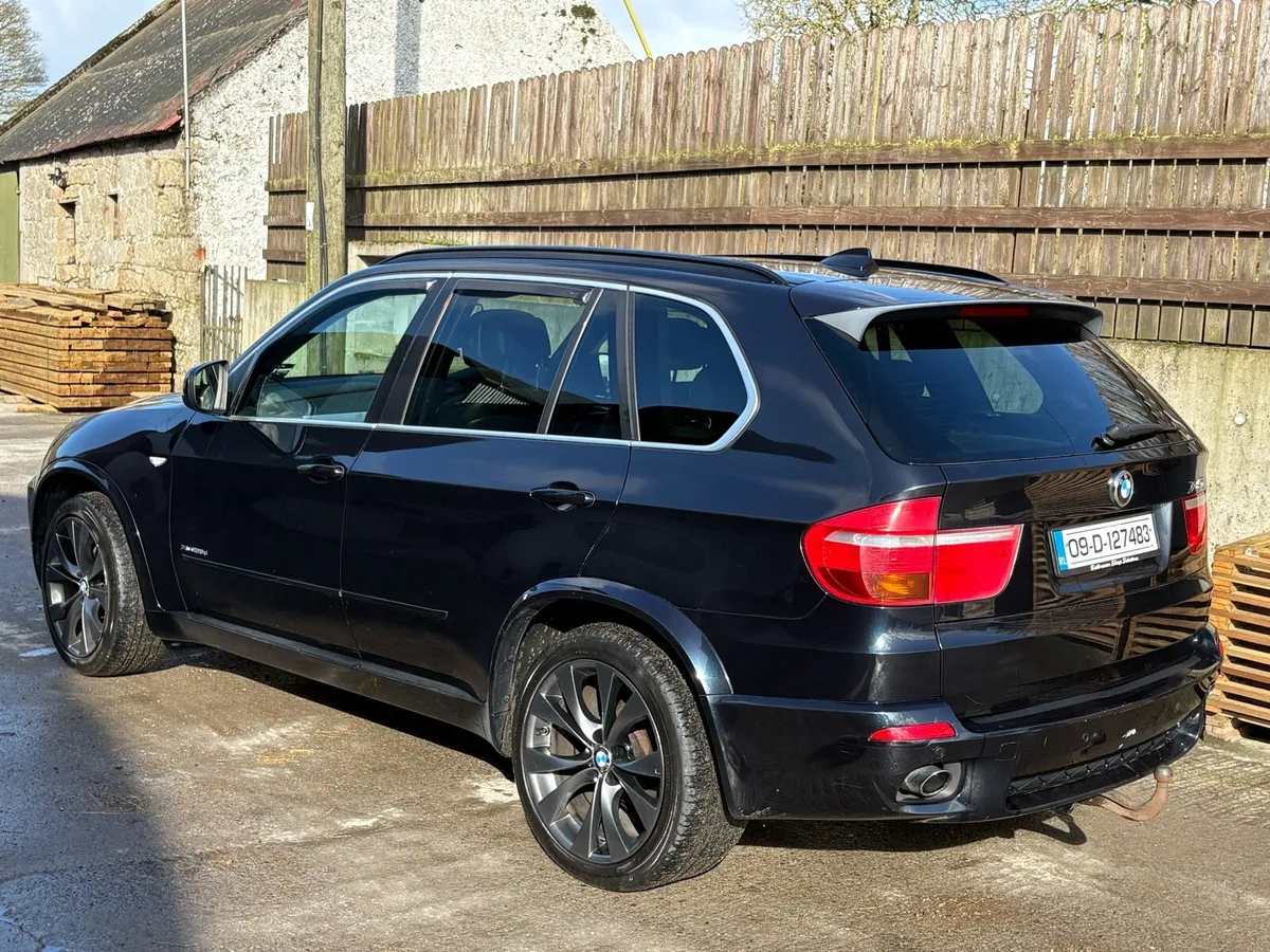 BMW X5 crew cab - Image 2