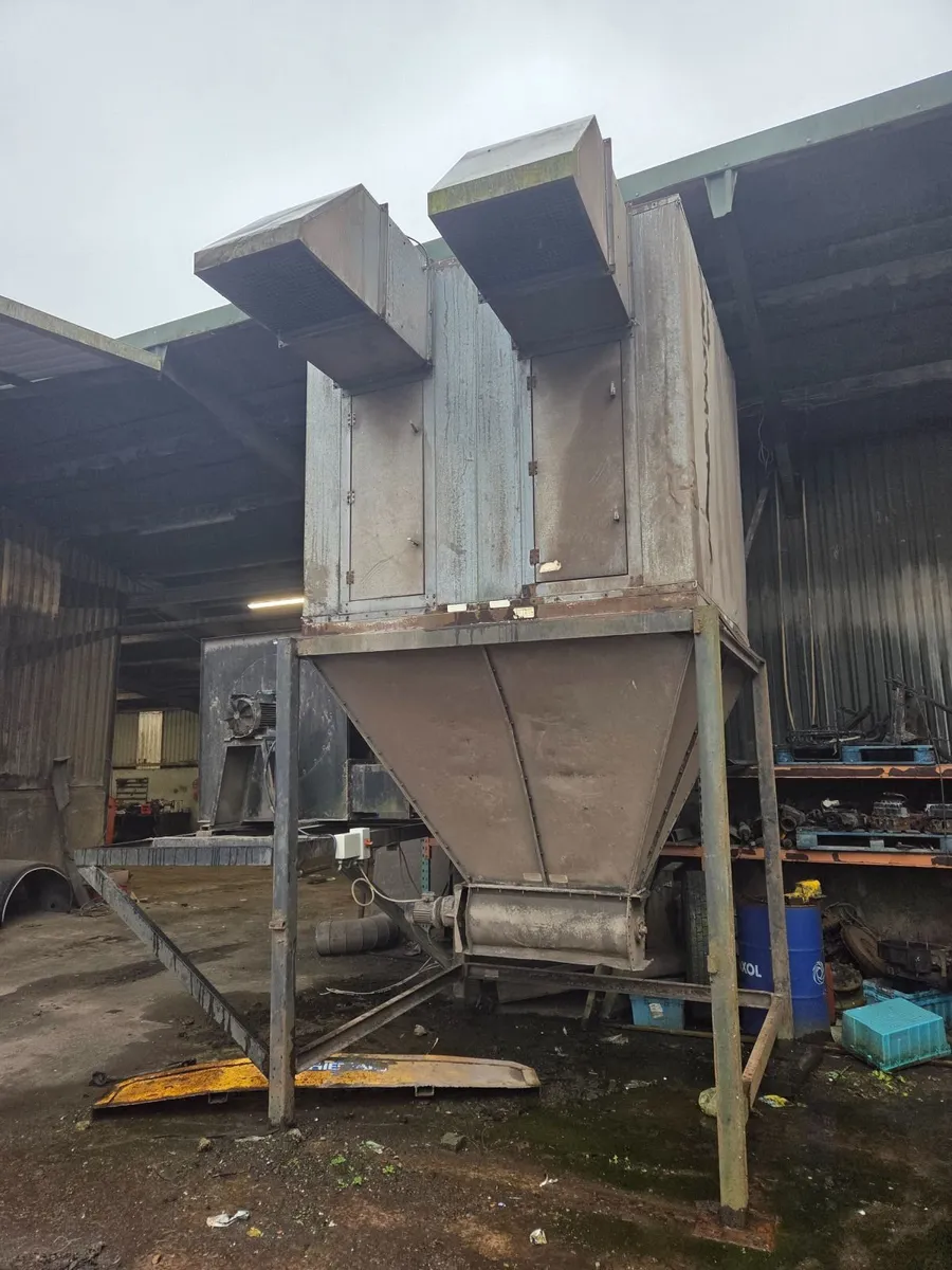 Sandblasting equipment - Image 1