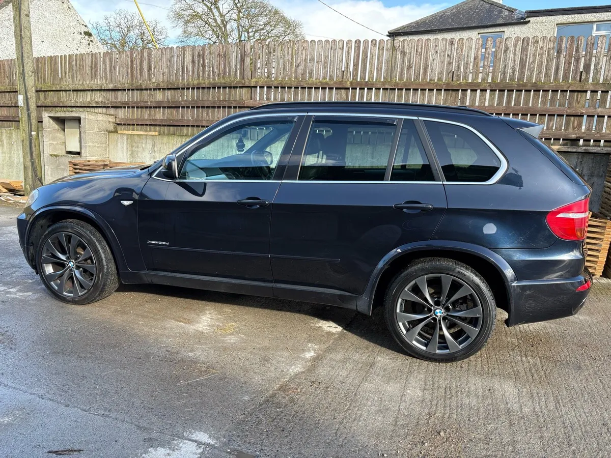 BMW X5 crew cab - Image 3