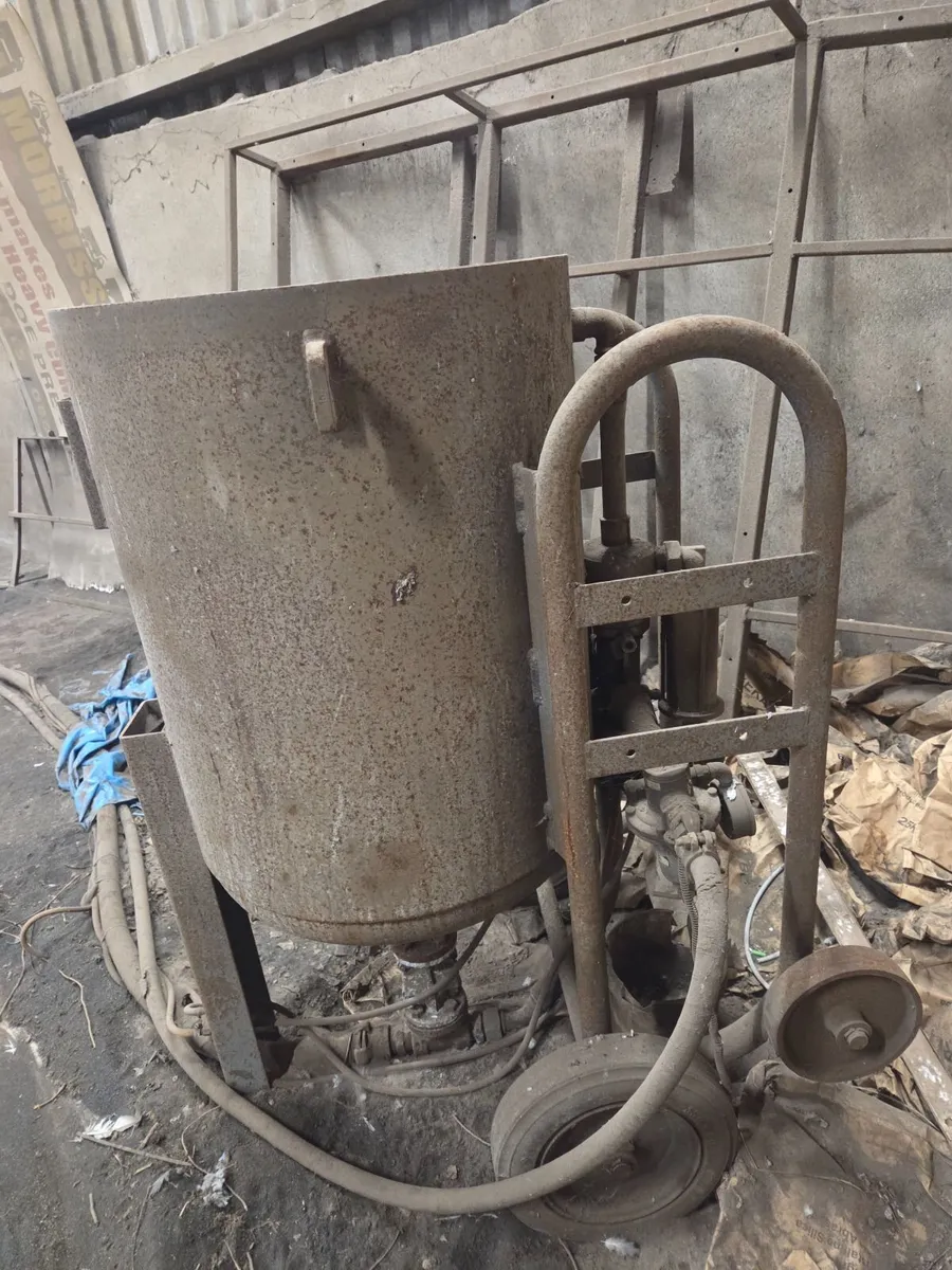 Sandblasting equipment - Image 4