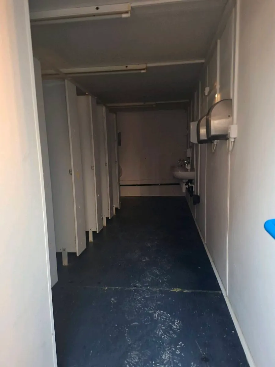 Toilet Block - Image 4
