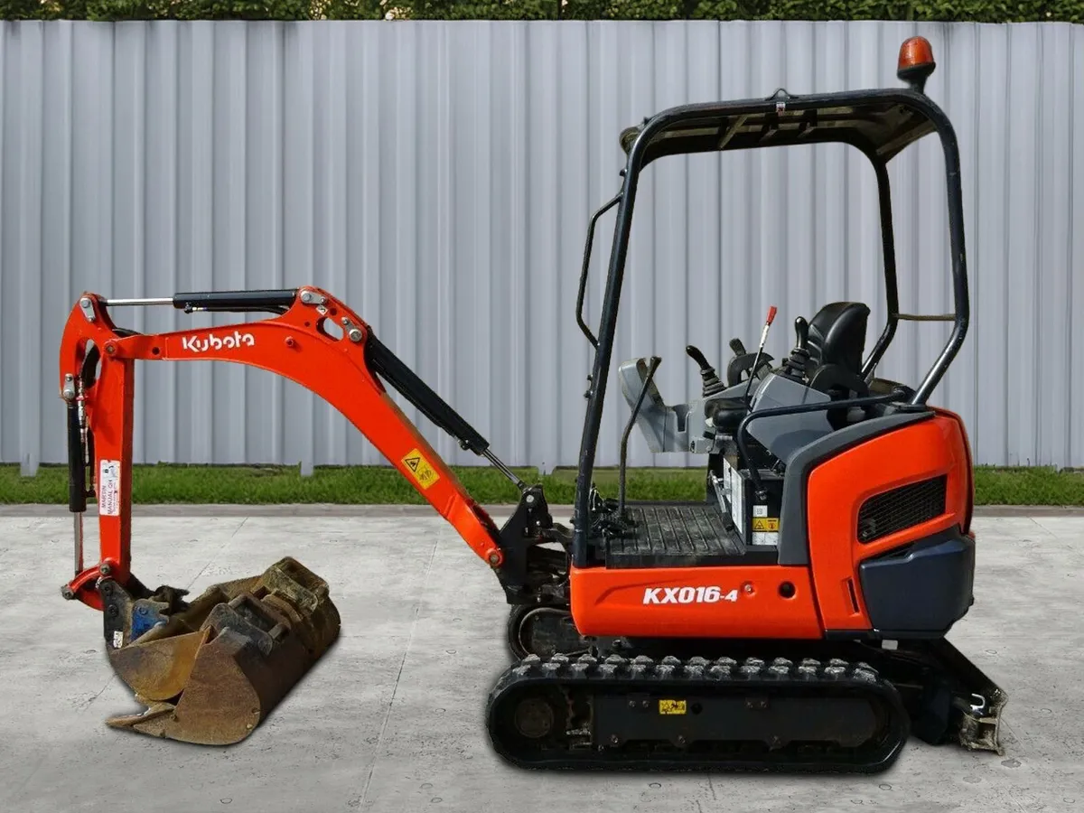 Kubota U16-4 1.6 ton mini digger for sale - Image 4