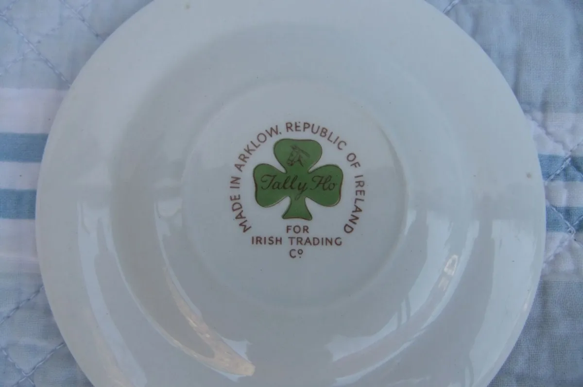 Arklow Pottery Tally Ho, 4 Equine Wall Plates - Image 2