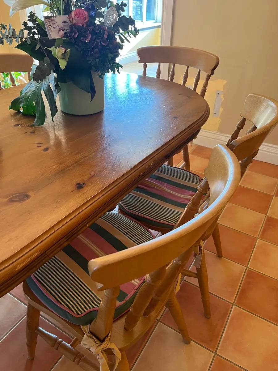 Kitchen Table and Chairs (8) - Image 4