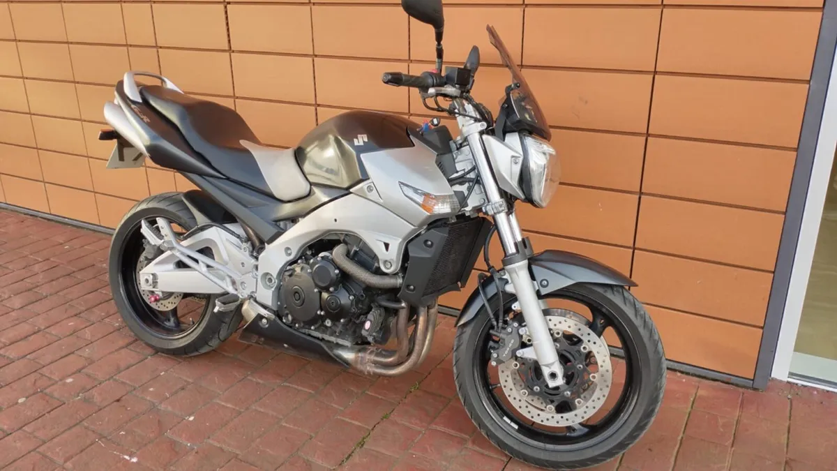 Suzuki GSR 600 - Image 2