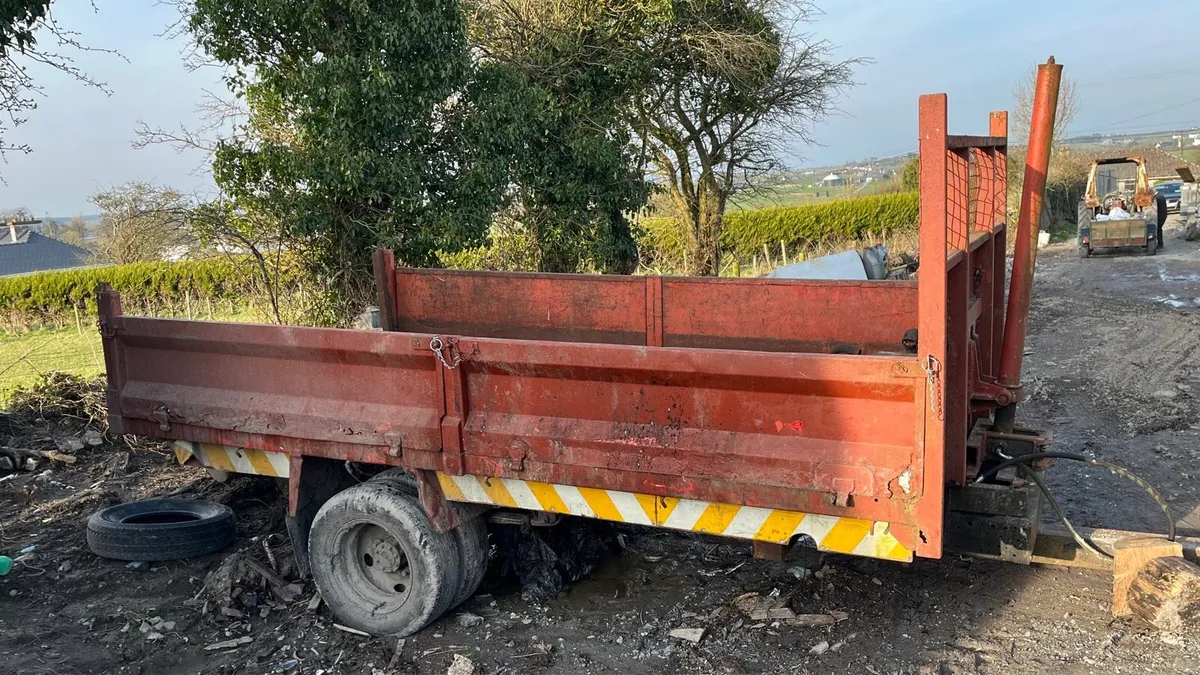 Tractor and trailer - Image 3