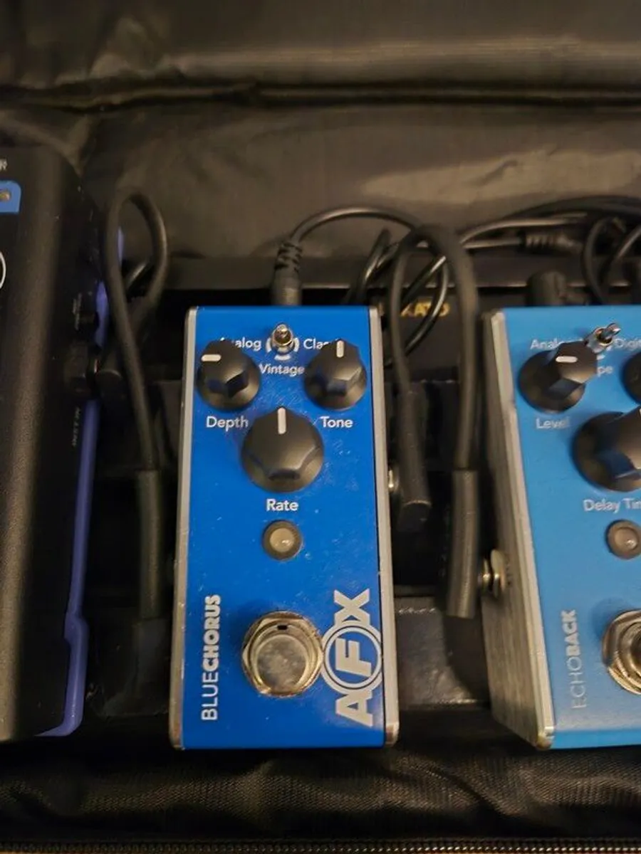 Selection of guitar pedels - Image 3