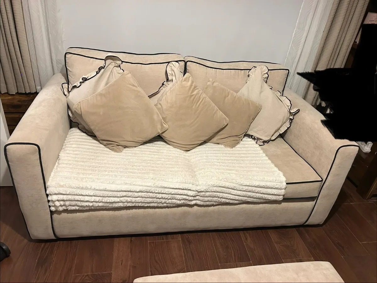 3 & 2 Seater Sofa plus Footstool - Image 2