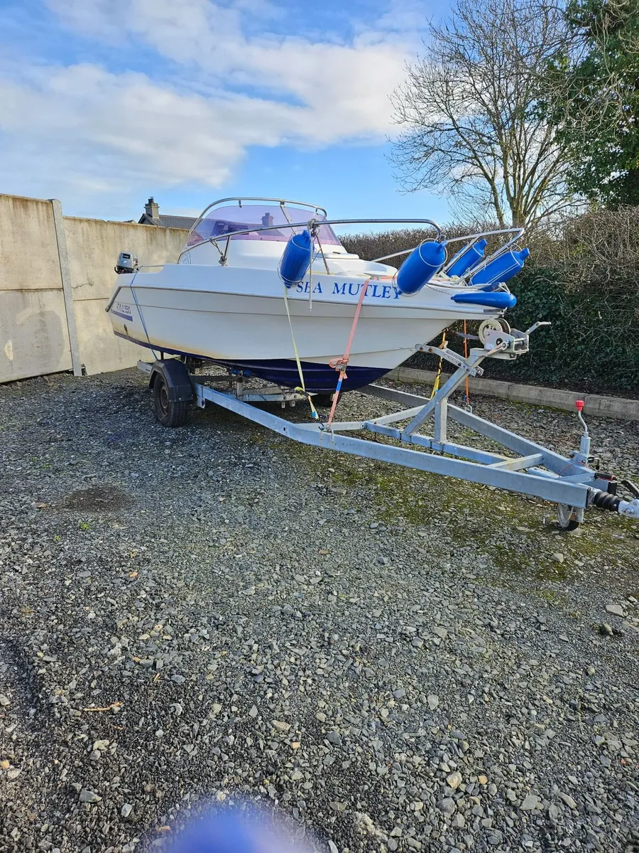 Mazury 550 2 Berth Day Cruiser - Image 2