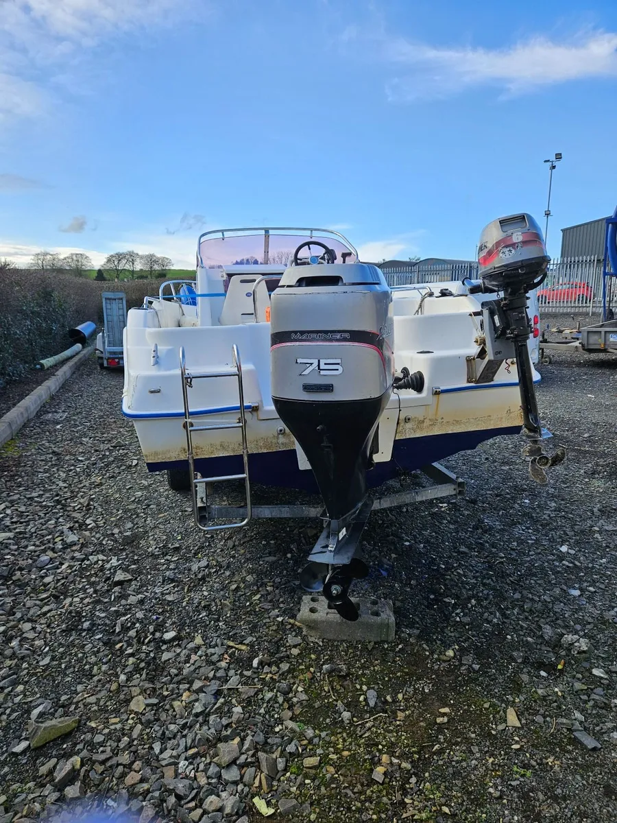 Mazury 550 2 Berth Day Cruiser - Image 3