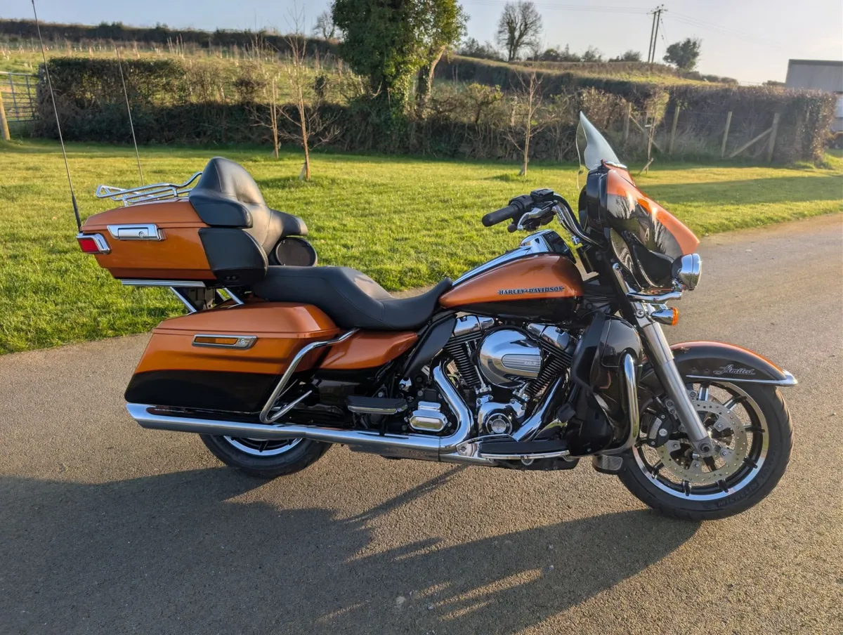 HARLEY DAVIDSON FLHTK 2015 - Image 1