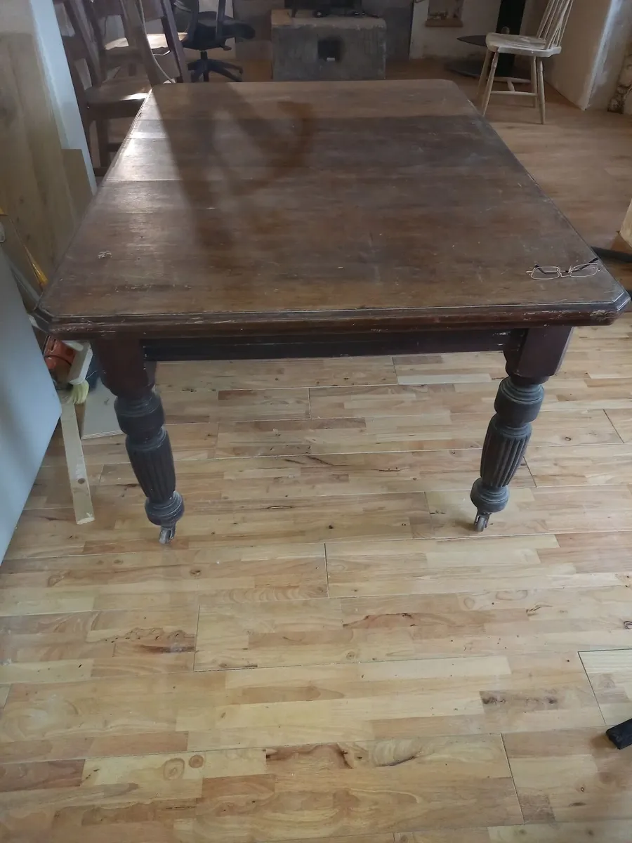 Antique table - Image 1