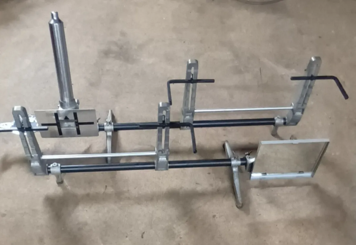 Dunlop tracking gauge - Image 1