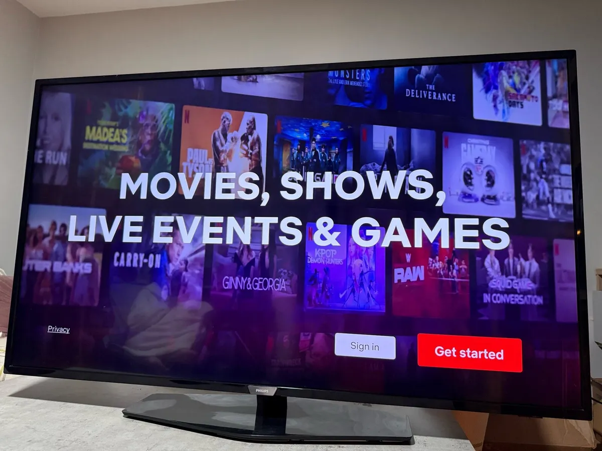 TV Philips 55 inch 4K Ultra-Slim Smart LED TV - Image 1