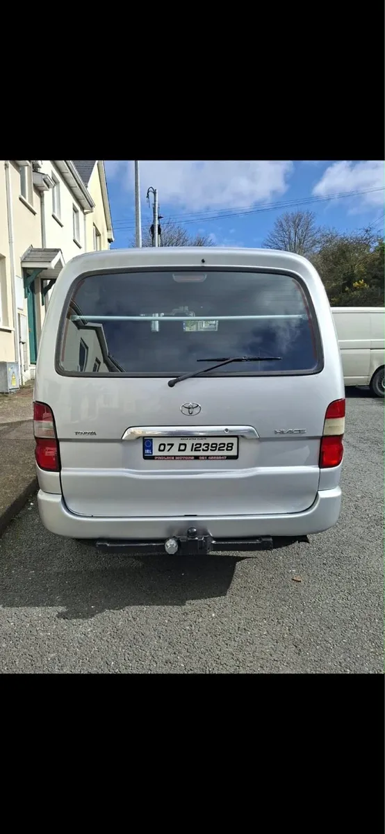 Toyota hiace - Image 4