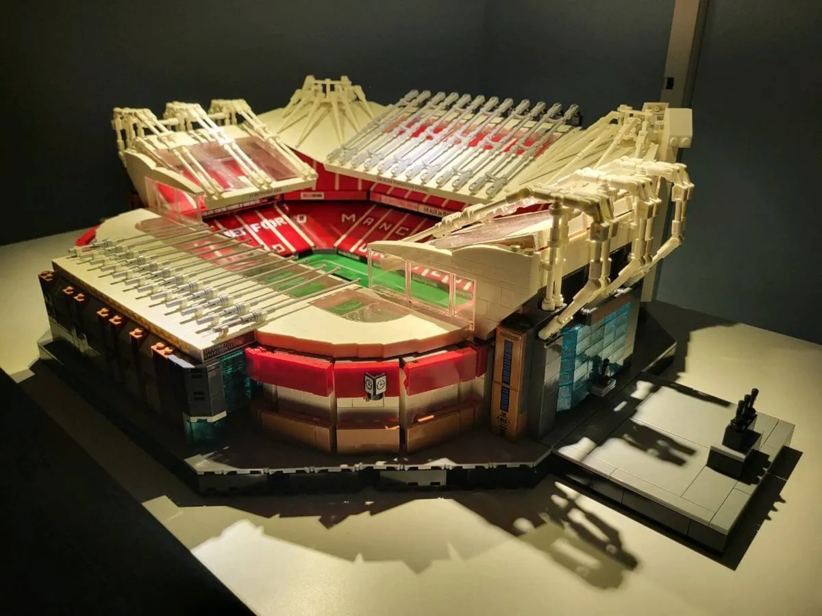 Manchester United Old Trafford Stadium Set - Image 2