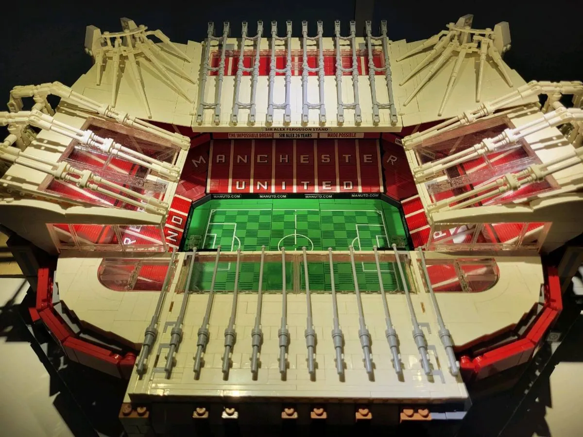 Manchester United Old Trafford Stadium Set - Image 4