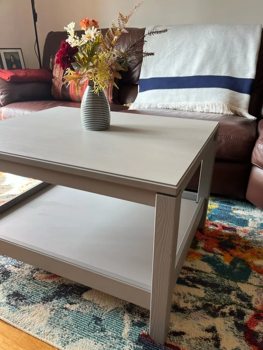 LIKE NEW Coffee Table - Image 3