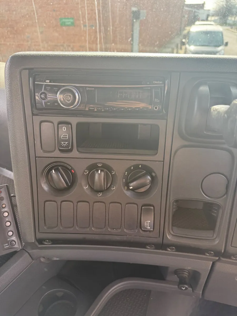 SCANIA G320 HOOKLOADER  ( 2013 ) - Image 4