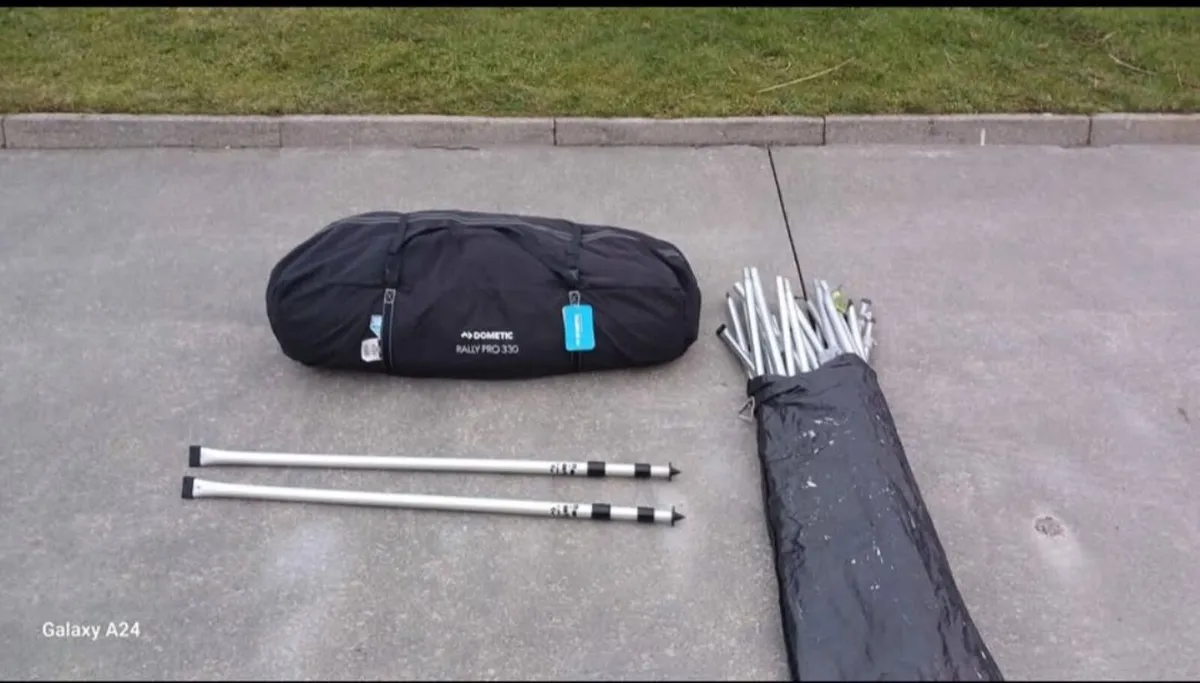 Caravan awning - Image 1