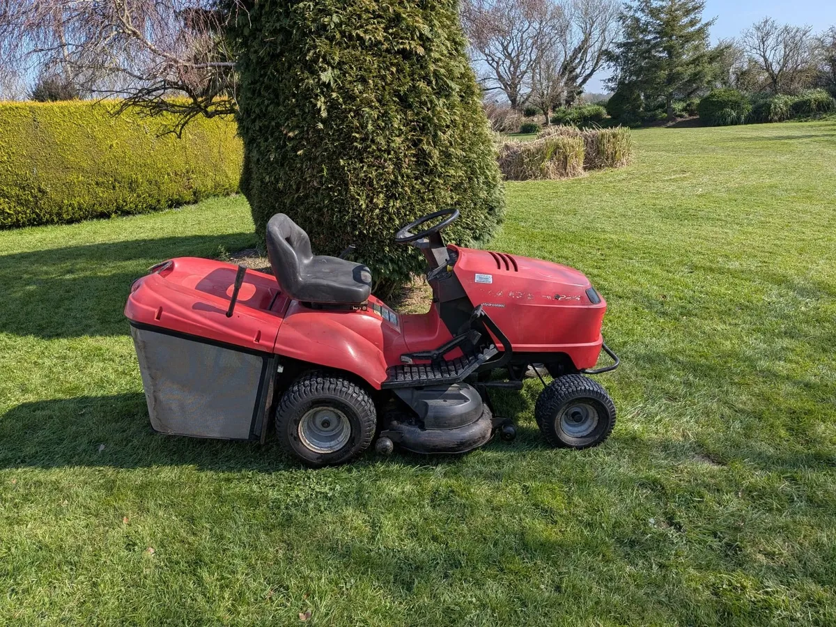 Honda Ride on mower - Image 2