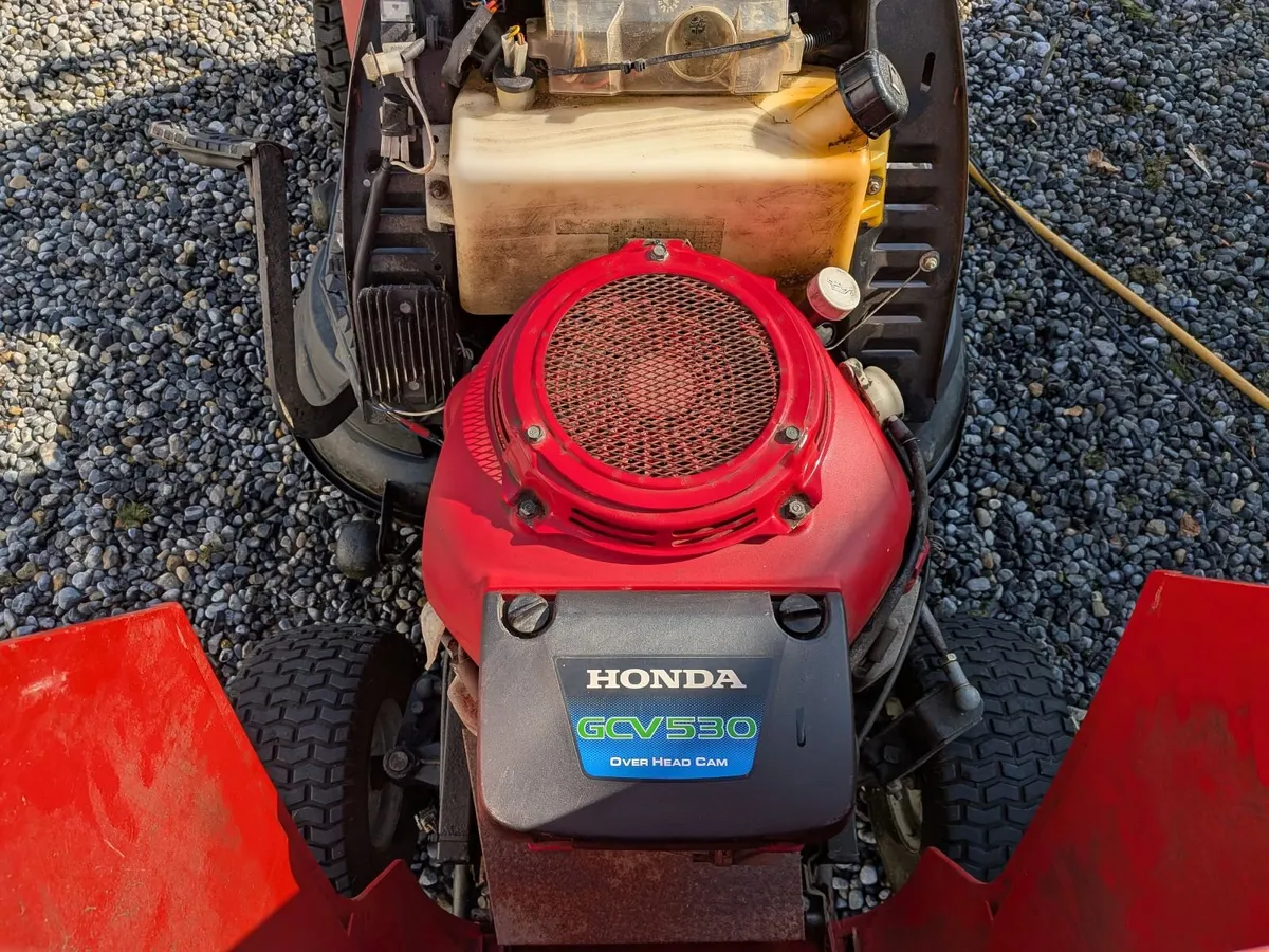Honda Ride on mower - Image 3