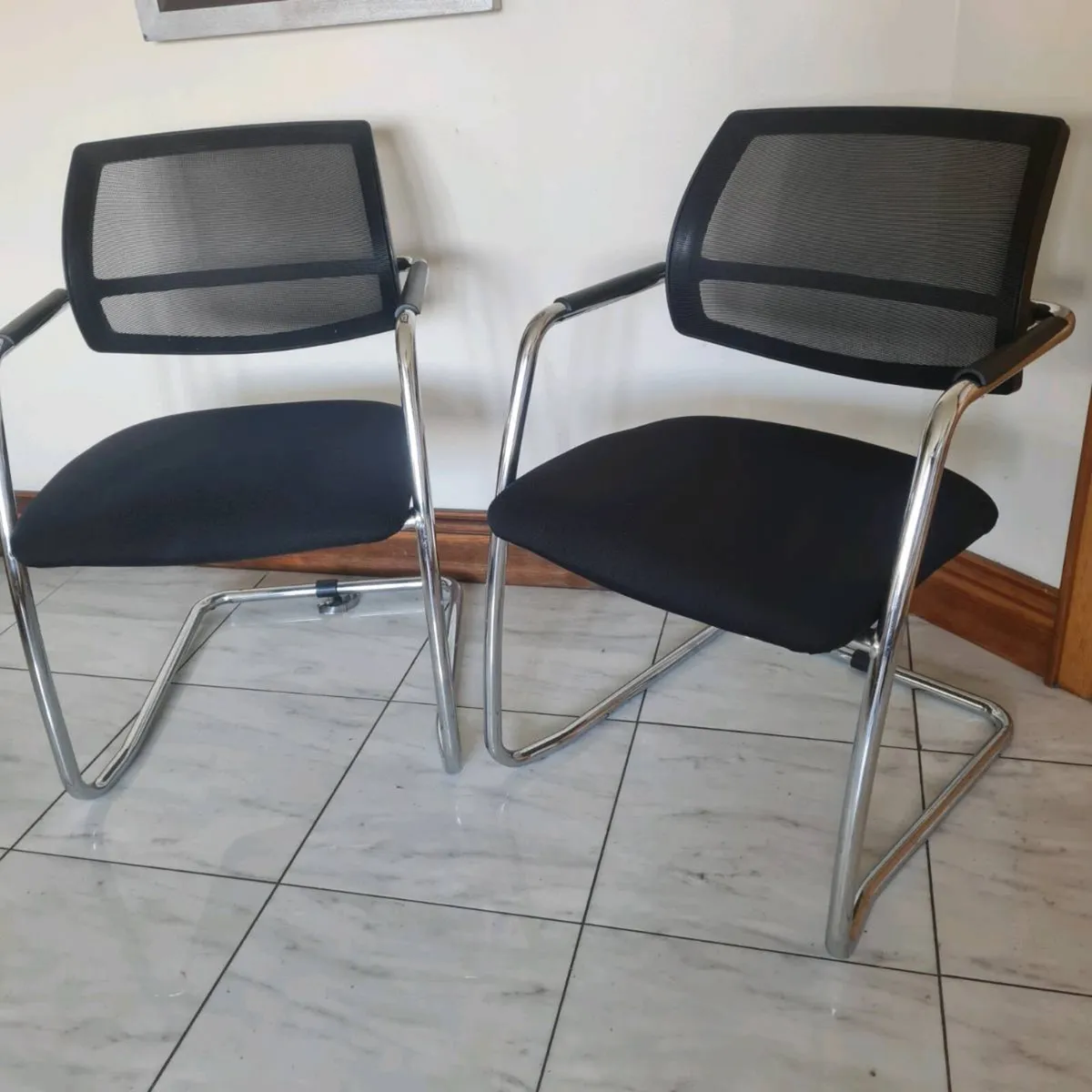 Black netback executive meeting chairs - Image 1