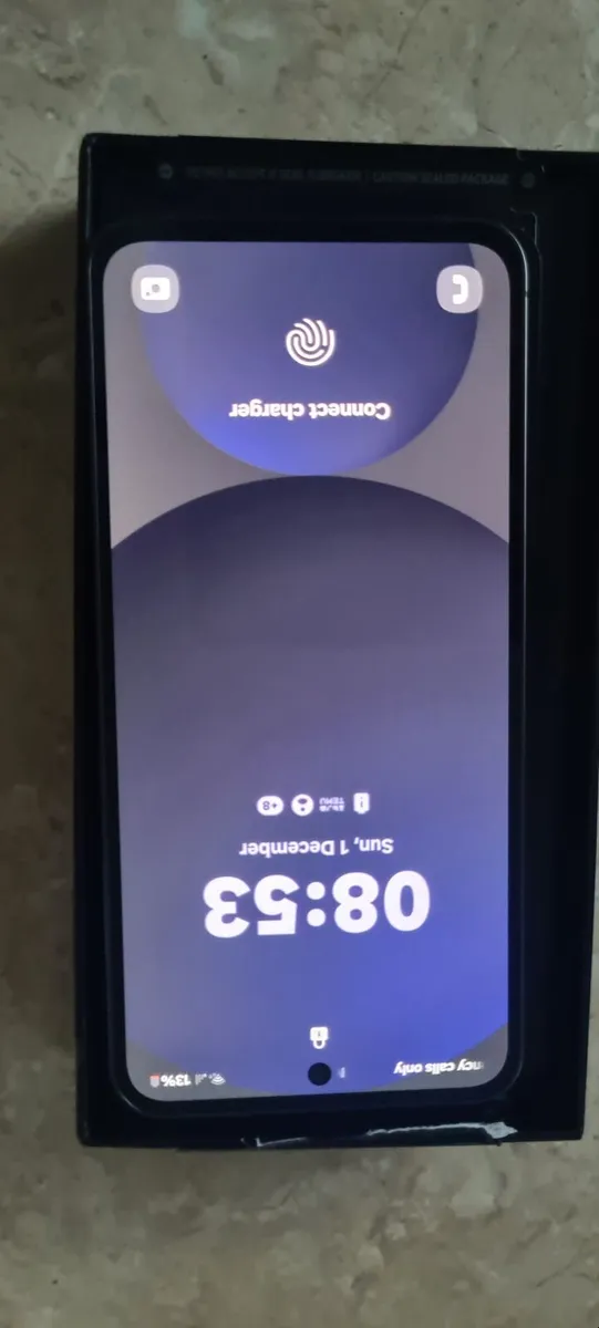 Galaxy NEW S24FE - Image 1