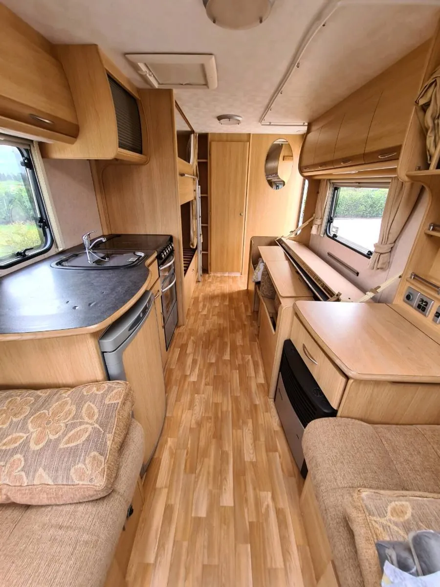 Coachman 6 Berth Caravan - Image 3
